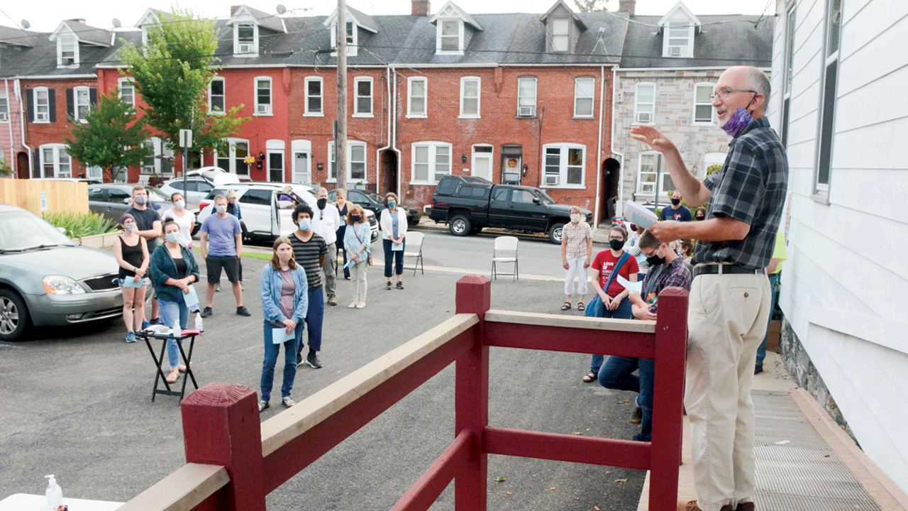 Laurel Street Mennonite Church co-pastor Ron Zook speaks during a time of prayer and conversation at the Lancaster, Pa., church one day after Ricardo Munoz was shot by a Lancaster police officer Sept. 13 across the street from the church. — Dale D. Gehman