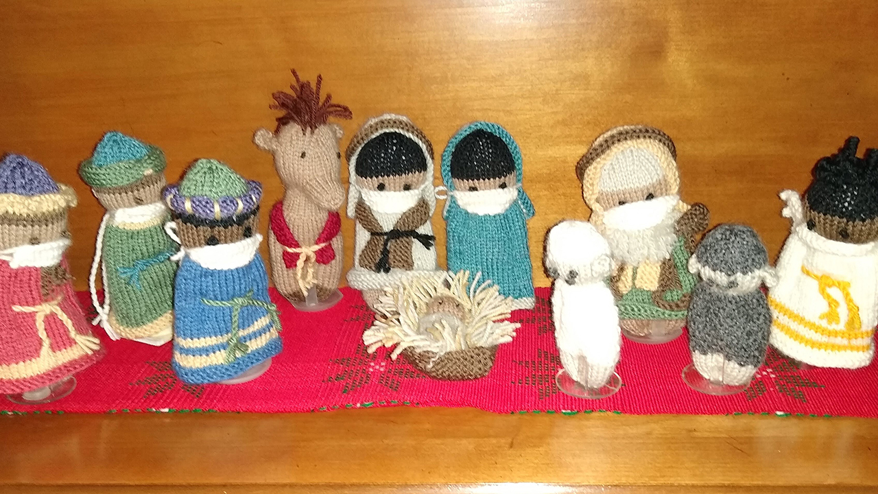 The pandemic nativity set, knitted by Barbara Nelson Gingerich. — Janeen Bertsche Johnson