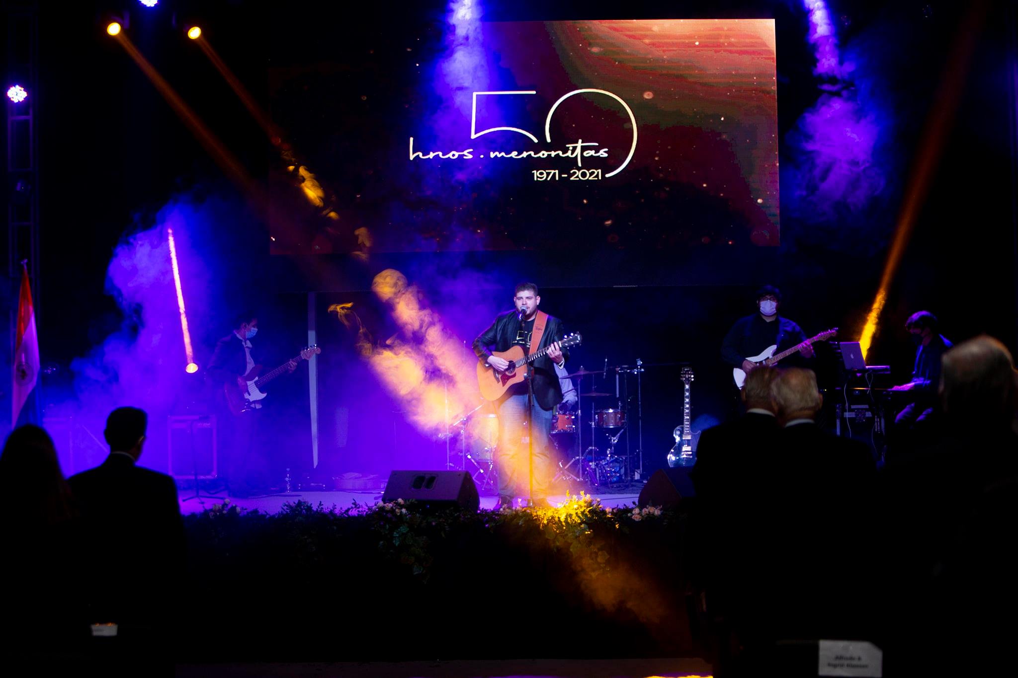 Momentos de la Celebración del 50º Aniversario de la Convención Evangélica Iglesias Paraguayas Hermanos Menonitas.