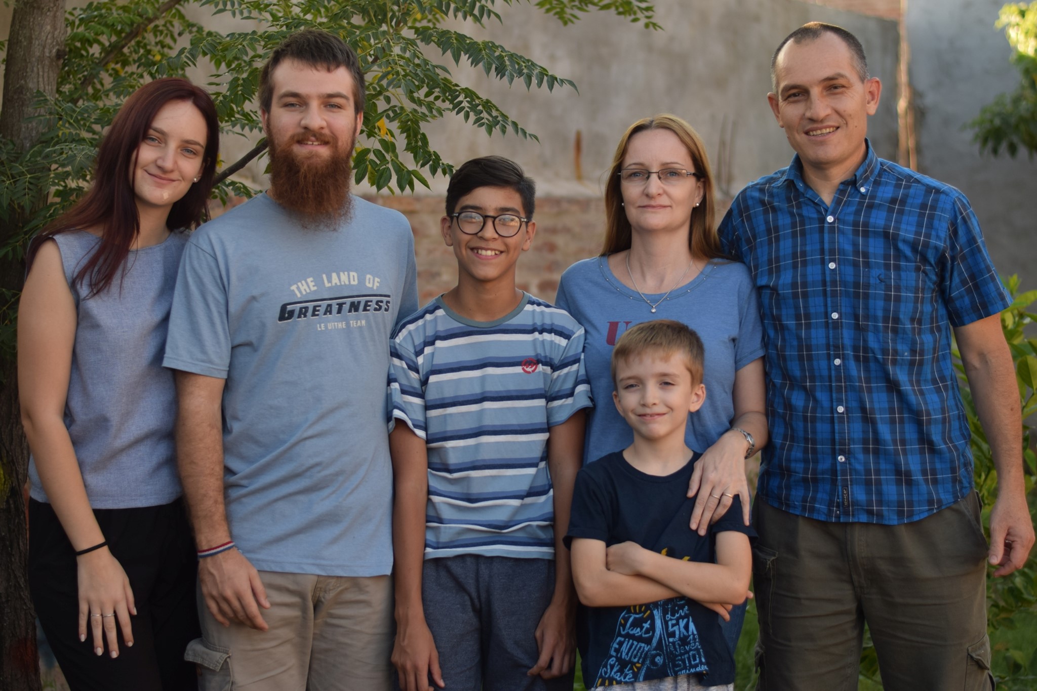 Alfonsina y José Oyanguren con su hija Emilia y sus hijos Felipe, Tomás y Juan.