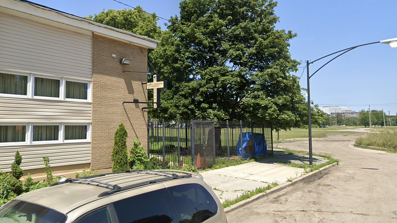 Bethel Community Mennonite Church in Chicago sits next to about 25 acres of vacant land where housing for tens of thousands of people once stood. Promises were made to replace the buildings with improved housing, but a new deal offers the space to a wealthy businessman for his professional sports team. — Google Street View