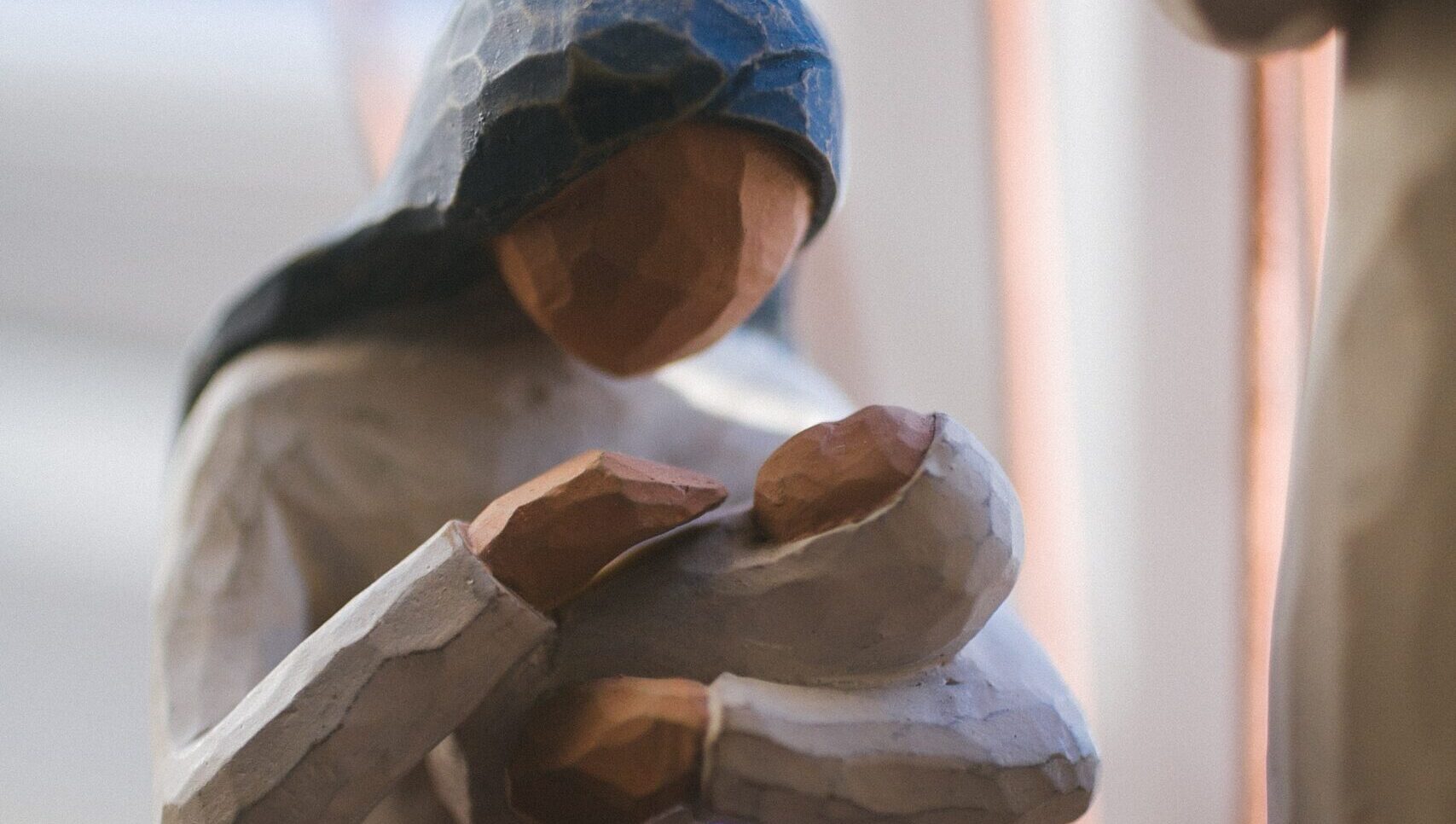 Mother and baby by Phil Hearing from unsplash.com