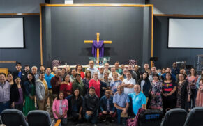 Iglesia Menonita Hispana gathers at Iglesia Sonida de Alabanza in Cicero, Ill. — Ulises Arenas/IMH