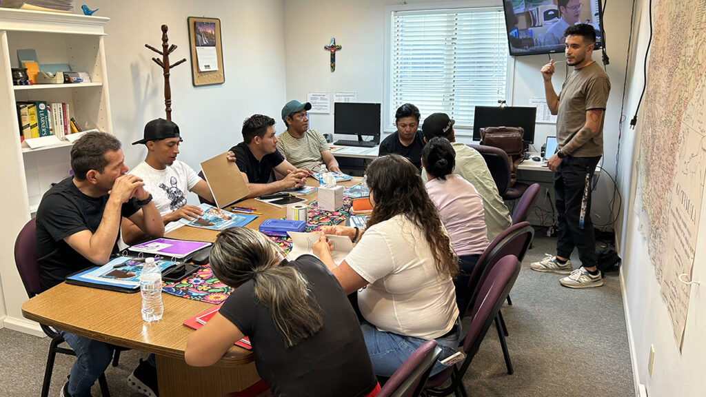 Nicolas leads an English class at Caminando Juntos (Walking Together), a Hispanic ministry in Sioux Falls, S.D. — Courtesy of Matthew Tschetter