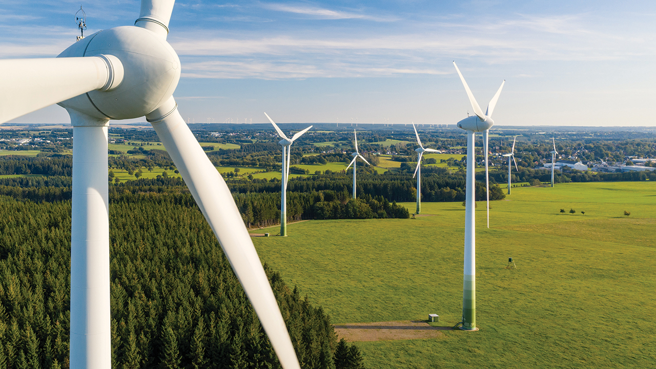 Wind energy provides roughly 10% of total electricity generation in the United States. This makes it the nation’s leading renewable energy source for electricity. — Engel.ac/Shutterstock