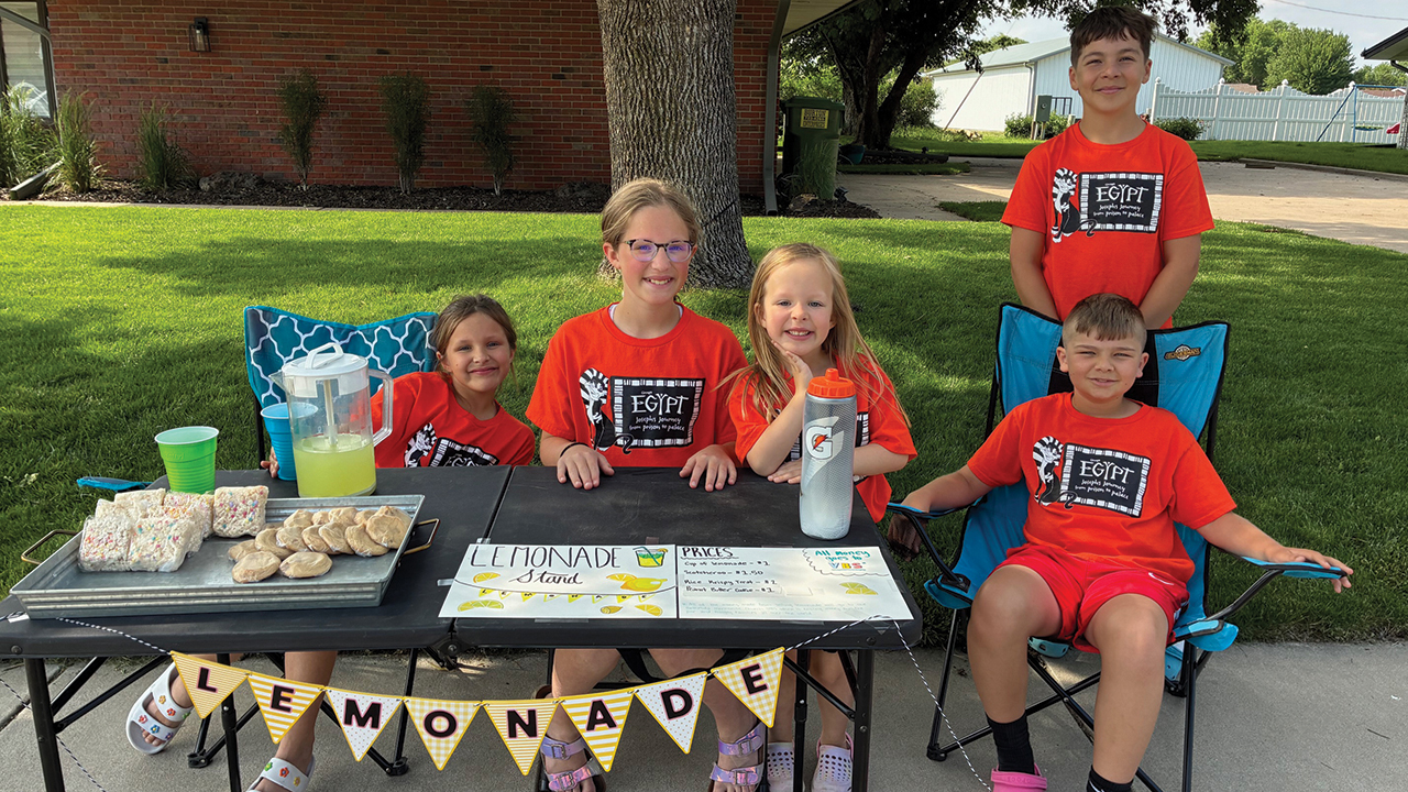 Pastor Andrea Wall’s children and their cousins raised funds for food baskets at their lemonade stand. — Courtesy of Andrea Wall