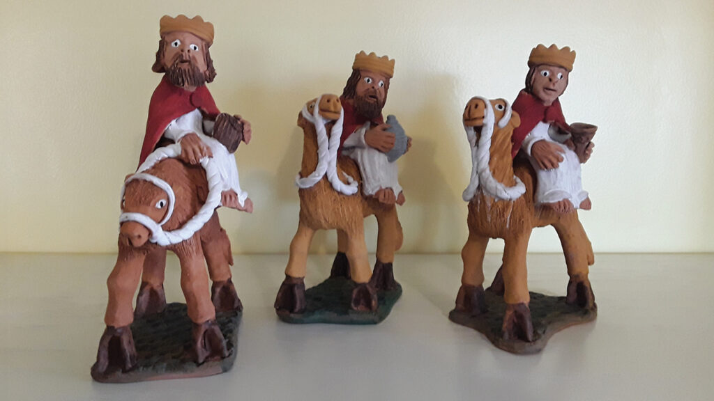 The Peruvian Magi seem to be looking for guidance from the star. — Courtesy of Shirley Yoder Brubaker