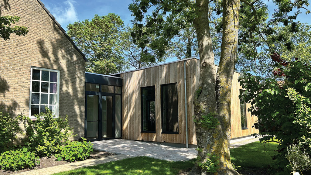 The new addition adjoins the congregation’s original building, constructed in 1961, which replaced a Mennonite church structure built in 1877. — Menno Simons Hûs
